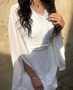 Moroccan Fancy White Dress , this dress is made to order and can be customized. Abaya Wedding Dress, Couple Outfits Matching Classy, Abaya Wedding, Fancy White Dress, White Caftan, Morocco Fashion, Modest Dresses Fashion, Modest Casual Outfits, Dress Abaya