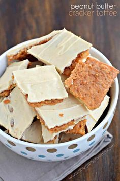 peanut butter cracker toffes in a white bowl