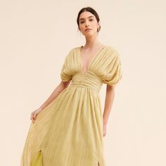 Couture, Warm Green Dress, Yellow Maxi Dress Wedding, Mediterranean Bridesmaid Dresses, Garden Formal Attire, Semi Formal Dresses For Wedding Guest, Bridesmaid Dresses Sleeves, Vintage Wedding Guest Dress, Plus Size Bridesmaids Dresses