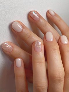 45+ Classy Korean White Nail Designs Perfect for Every Season Neutral Nail Ideas Gel, Short Gel Neutral Nails, Style For Short Nails, Trending Simple Nails, Cute Short Neutral Nails, Nails For Office Job, Gel Polish Nails Short, Nail Art Subtle, Neutral Gelish Nails