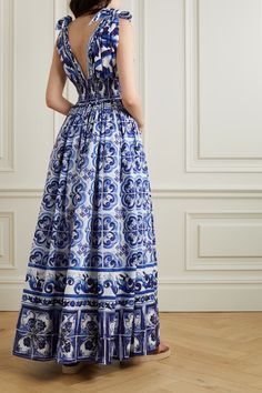 DOLCE & GABBANA Open-back shirred printed cotton-poplin maxi dress | NET-A-PORTER Couture, Simple Long Dress, Spring Lookbook, Men Spring, Dolce Gabbana Dress, 2024 Spring, Mode Ootd, Outfits Spring, Pinterest Outfits