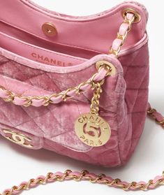 Pink Chanel Bag, Chanel Casual, Tas Fashion, Pink Chanel, Chanel Purse