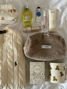 christmas presents, what i got for christmas, beauty bag, dior, makeup, hand cream, polo sweater What I Got For Christmas, Miss Dior Blooming Bouquet, Bag Dior, Christmas Beauty, Dior Makeup, Polo Sweater, Miss Dior, Beauty Bag, Hand Cream