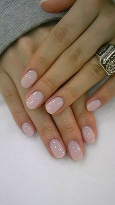 Rounded Acrylic Nails, Light Colored Nails, Blush Pink Nails, Pink Nail Colors, Pink Manicure, Light Nails, Super Nails