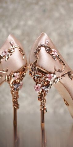 just stunning. I mean....look at them More Wedding Shoes, Prom Shoes, High Heeled Shoes, Heeled Shoes, Pretty Shoes, Crazy Shoes, Fesyen Wanita, Beautiful Shoes, Cute Shoes