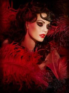 .. Burlesque Makeup, Rouge Makeup, Color Borgoña, Oh My Goddess, Red Makeup, Red Feather, Make Up For Ever, Photo Makeup, Makeup Forever