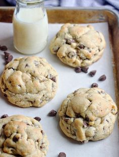 Levain Bakery Chocolate Chip Cookies, Bakery Chocolate Chip Cookies, Levain Bakery, Cookies And Milk, Chocolate Cookie Recipes, Smitten Kitchen, Best Chocolate Chip Cookie, How Sweet Eats, Cookie Monster