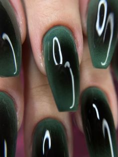 Black Aura Nails, Ender Pearl, Finger Biting, Shorties Nails, Black Aura, Pretty Poison, Dark Green Nails, Creative Nail Art, Birmingham City University