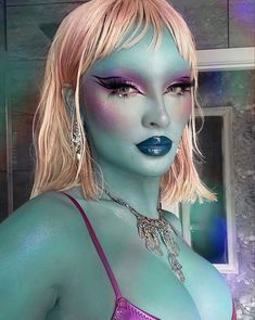 Sugarpill Cosmetics, Drag Queen Makeup, Latest Makeup Trends, Graphic Makeup, Barbie Makeup, Face Art Makeup, Artist Fashion