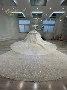 Bella 610 Luxurious Wedding Dress, Queen Wedding Dress, Extravagant Wedding Dresses, Big Wedding Dresses, Say Yes To The Dress, Extravagant Wedding, Fairy Tale Wedding Dress, Long Train Wedding Dress, Pretty Wedding Dresses