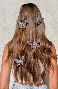 * Butterfly Claw Clip 
 * The cutest hair clip (https://www.beginningboutique.com.au/collections/search?q=claw+clip) for Summer is here. This butterfly hair piece is perfect for an effortless hairstyle that is super cute! Style with a mini dress (https://www.beginningboutique.com.au/collections/mini-dresses) and sandals (https://www.beginningboutique.com.au/collections/sandals) or wear on your next vacay. 
 * 
 
 * Lightweight 
 * Butterfly design 
 * Medium size hair claw Butterfly Iridescent, Butterfly Hair Piece, Butterfly Claw Clip, Concert Ideas, Mini Butterfly, Dropshipping Products, Effortless Hairstyles, Clip Hairstyles, Butterfly Clips