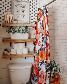 Remodels, Storage Ideas, Bad Inspiration, Cute Dorm Rooms, Farmhouse Bathroom, Farm House Living Room, Bathroom Makeover, Bathroom Inspiration, Small Bathroom