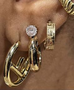 Jewellery Stacks, Y2k Items, Aesthetic Piercings, Golden Accessories, Gold Jewlery, Nail Jewelry