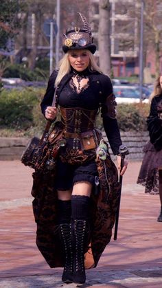 Steampunk Gothic Fashion, Steam Punk Clothes, Steampunk Fashion Women, Steampunk Mode, Casual Steampunk, Estilo Punk Rock, Steampunk Woman, Mode Steampunk, Steampunk Couture