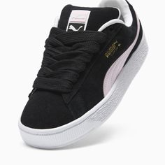 Puma Shoes Women, Pretty Sneakers, Addidas Shoes, Pretty Shoes Sneakers, Nike Shoes Girls, Tenis Nike, Sneakers Puma, Puma Suede, Puma Sneakers