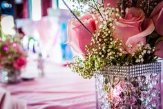 Centerpiece with roses, led light, water beads