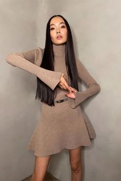 Autumn Chic, Dresses Autumn, Streetwear Dress, Mock Neck Sweater Dress, Winter Knit Sweater, Flare Long Sleeve, Mini Dress Fashion, Ruffles Fashion, Ribbed Mini Dress