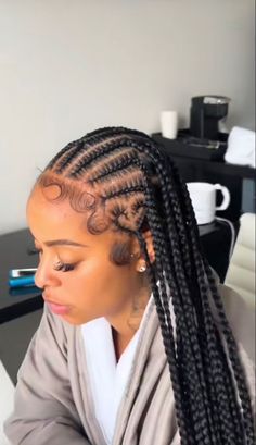 Feed In Braids Styles Black Hair, Knotless Box Braids And Cornrows, Box Braids In The Back Hairstyles, Cornrows W Design, Protective Braiding Hairstyles, Cornrolls In The Front Box Braids In The Back, Braids On Scalp Hairstyles, Hảir Style Black Women Braids, Feed In Box Braids Hairstyles