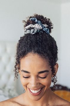 Accessorize your natural curls with these 90s inspired metallic scrunchies in blue + gray! Layer up your curly bun or wear them as trendy bracelets #mykitsch #kitsch #scrunchies #90s #hairaccessories Natural Curls, Bob Hairstyles, Naturally Curly, Curly Bun, Scrunchie Hairstyles, Curly Hair Styles Naturally, Hair Updos