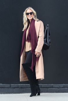 Kristin Cavallari rocked Bailey44 leggings and carried a Donatienne backpack while heading to a photo shoot on Melrose in Los Angeles. Kristin Cavallari, Kristin Cavallari Style, Kristen Cavallari, Chic Winter Style, Celebrity Fashion Looks, Mum Fashion, Celebrity Fashion Trends, Style Goals