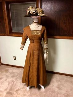 Edwardian Walking Dress, Fashion Through The Decades, Fashion 1910, Walking Dress, Period Dress