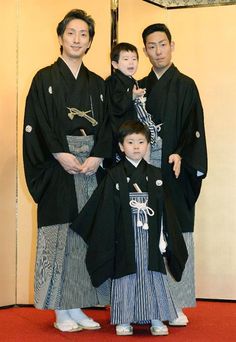 Kimonos, Bando Tamasaburo, Japanese People, My Wife Is, Traditional Dress, Japanese Culture, Fashion Poses