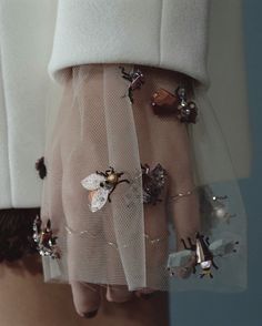 Embellishments Fashion, Gaun Tulle, Embroidery Fashion Detail, Floral Embellishment, Embellishment Details, Valentino Couture, Couture Looks