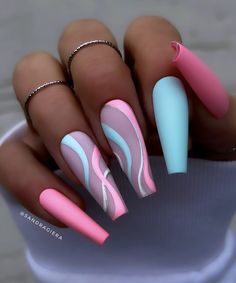 Haitian Nail Designs, Chrome Spring Nails, Spring Break Nail Ideas, Spring Nails Chrome, Spring Break Nails, Nails Chrome, Chrome Nails Designs, Fancy Nails Designs, Broken Nails