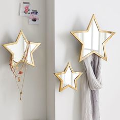 an email post for the sale of gold star wall hooks and other decorative items on display