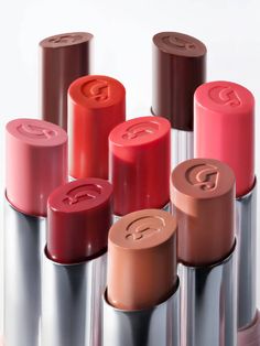 The (cashmere) sweatpants of lipstick. What it is: The rich moisture of a balm, the sheen of a gloss, and the buildable color of a lip tint, without the hassle of layering multiple products—it’s one tube, one step, one… Glossier Ultralip!WHY IT'S SPECIAL: The balmy formula is a standout—it feels luxe, plush, and so comfortable (like pulling on a buttery-soft, well-loved cashmere sweater)—and immediately cocoons lips in smoothing shine and color Our exclusive, enriched blend of 4 molecular weight Glossier Skincare, Stretch Concealer, Daily Sunscreen, Priming Moisturizer, Glossier You, Hydrating Lipstick, Glossy Makeup, Favorite Makeup Products, Lipstick Collection