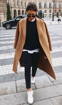 Estilo Chic Casual, Alledaagse Outfits, Look Zara, Fall Fashion Coats, Beige Outfit, Ținută Casual, Look Boho, Mode Casual