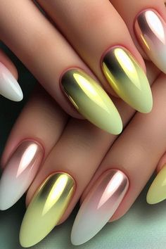 Cute Nail Designs For Summer 2024, Nail Art Green Designs, Nails Chrome Green, Chrome Summer Nails 2024, Chrome Nails Designs Ombre, Summer Chrome Nails 2024, White And Chrome Nails, Green Summer Nails Designs, Nail Art Summer 2024