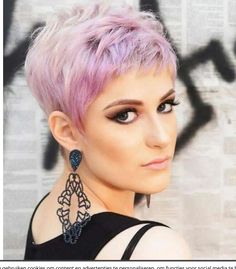 Pixie 2024, Hairstyles Images, Asymmetrical Bob Haircuts, Short Hair Pixie Cuts, Hair Color Crazy, Bob Hairstyles For Fine Hair, Funky Hairstyles, Short Hair Color, Short Pixie Haircuts