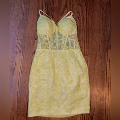 Brand New Never Worn, Ordered It But Found A Different One Floral And Rhinestone Detailing Everything Intact Corset Middle With Backing Size 2 But Fits Like A 0 Yellow Hoco Dress, Hoco Dress, Hoco Dresses, Color Yellow, Colorful Dresses, Size 2, Mini Dress, Womens Dresses, Brand New