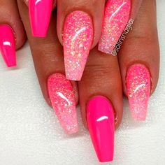 22 Nails That Feature Glitter Because Why Not - HashtagNailArt.com Pink Nail, Nails Lavender, 22 Nails, Nagel Inspo, Hot Nails, Luxury Nails, Be The One, Prom Nails, Fabulous Nails
