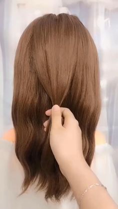 Vlasové Trendy, Hair Upstyles, Long Hair Video, Wedding Guest Hairstyles, Hair Braid Videos, Hair Sytles, Easy Hairstyles For Long Hair, Art Tutorial, العناية بالشعر