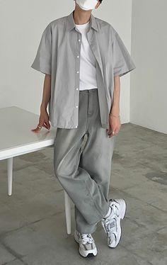 Korean Outfits Minimalist, Minimalist Aesthetic Outfit Men, Minimal Aesthetic Outfits Men, Simple Male Outfits, Korean Male Outfits, Male Aesthetic Outfit, Male Outfits Aesthetic, Korean Outfits Men, Korean Style Boy