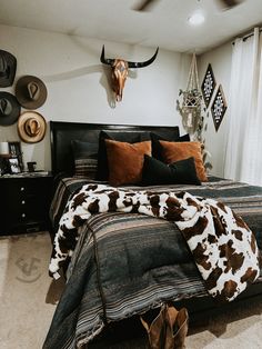 Western bedroom lifestyle bedding set cow print Aztec Western Bedrooms, Cowgirl Room, Small Barndominium, Country Bedroom Decor, Western Bedroom Decor, Western Rooms, Western Bedroom, Casa Country