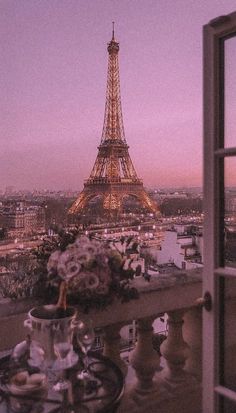 Aesthetic wallpaper Paris Aesthetic Wallpaper, Paris Background, Arte Aries, Pink Paris, Paris Pictures, Paris Aesthetic