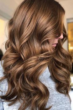 Hair Color Ideas That’ll Make This Summer Feel Totally Fresh for Blondes, Brunettes, and Redheads: Gilded Cocoa Golden Lowlights, Pelo Color Caramelo, Redhead Hair Color, Brunette Ombre, Golden Brown Hair, Brown Ombre Hair, Light Golden Brown