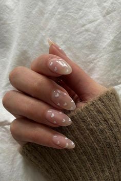 White Nail Inspo, Ongles Beiges, Cute Nail Design, Summery Nails, Subtle Nails, Beige Nails, Basic Nails, Cute Valentines