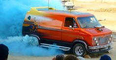 Car Burnout, Customised Vans, Rv Car, Car Bar, Old School Vans, Abe Lincoln, Dodge Van