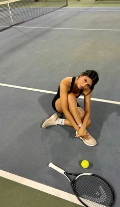 #tennis #tennisball #tennisnecklace #tennisaccessories #tennisfit #tenniscore #aesthetic #tennisaesthetic #tennisgirlaesthetic #girlpower #girlhood #sports #sportstyle #athletic#athleticdress #athleticskirt #badminton #challenger #challengers #zendaya #zendayaedit #travel #sportsaesthetic #golf #golfgirl #golfbabes #summer #summerstyle #summeractivitiesforkids #summervibes #summernaildesigns #shoes #sneakers #sneakersaddict #shoeslover Study Abroad Travel, Young Adult Fashion, Athletic Girls, Acrylic Nails Coffin Short, Dream Baby, Feminine Energy, Cute Photos, Photo Dump