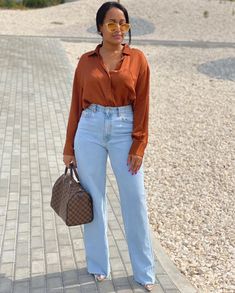 Malu Trevejo Outfits, Casual Chic Outfits, Mom Jeans Outfit, Looks Plus Size, Classy Work Outfits, Stylish Work Outfits, Classy Casual Outfits, Looks Street Style, Outfit Jeans
