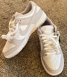 Everyday Shoes Summer, Shoes Woman Aesthetic, Everyday Sneakers Women Nike, Nike Shoes Women Dunk Low, Shoes That Are Trending, Cute Nike Sneakers For Women, Everyday Women Shoes, Nike Low Jordan, Trending Nike Shoes For Women