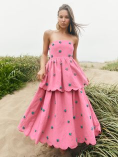 Daisy Strapless Maxi Dress Hot Pink Indian Dress, Women’s Smocked Dress, Bold Print Dresses, Pink Dress Styling, Bold Pattern Dress, Bridesmaid Dress Midi, Event Gowns, Bright Dresses