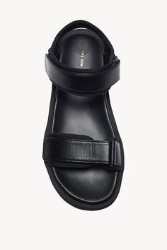 Hook and Loop Sandal in Leather Italian Sandals, Walking Sandals, Ținută Casual, Sport Style, Boots And Sneakers, Flat Boots, Velcro Straps, Leather Pouch, Hook And Loop