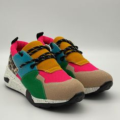 Women's Outwoods Xpress-1 Multicolor Colorblocked Animal Print Fashion Sneakers Condition: New With Box Ships Within 24 Hours! Animal Print Shoes, Animal Print Fashion, Print Shoes, Print Fashion, Shoes Color, Fashion Sneakers, Creative Ideas, Womens Shoes Sneakers, Fashion Prints