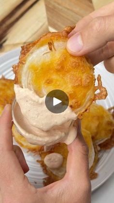 Easy Blooming Onion, Blooming Onion Sauce, Onion Chips, Dip Recipes Appetizers, Wholesome Meals, Keto Fried Chicken, Sugar Free Ketchup, Dinner Desserts, Blooming Onion