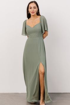 Boho Wedding Guest Dress Green, Lulus Sage Green Dress, Sage Green Maxi Dress Wedding, Sage Chiffon Bridesmaid Dresses, Sweetheart Maxi Dress, Bridesmaid Dresses For Large Bust, Sage Green Wedding Dress Mother Of The Bride, Dark Sage Green Mother Of The Bride Dress, Accessories For Sage Green Dress